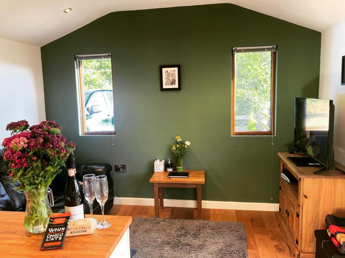Cabin Pren , Darowen , Machynlleth Apartment Екстериор снимка